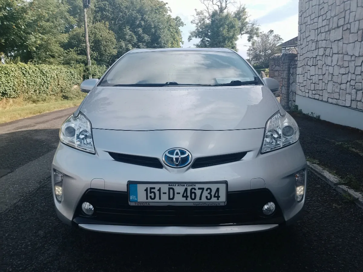 Toyota Prius T4 Hybrid CVT 5DR Auto - Image 4