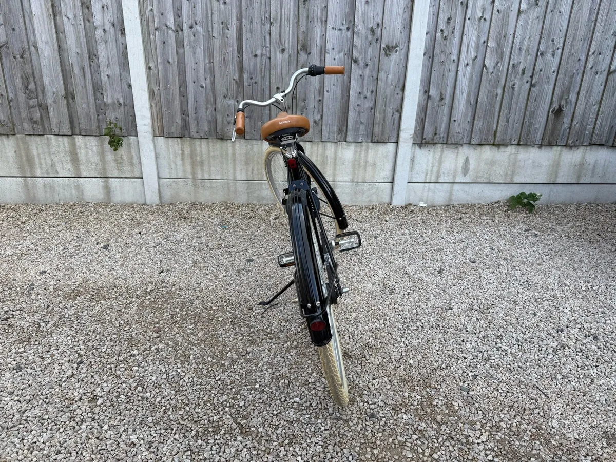 ŠKODA VOITURETTE Retro City Bicycle - Image 3