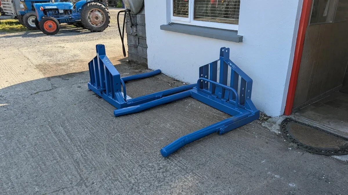 Hydraulic Bale Handler - Image 2