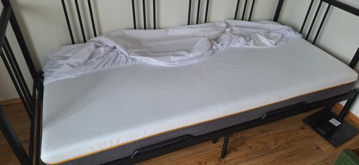 Single mattress - Image 1