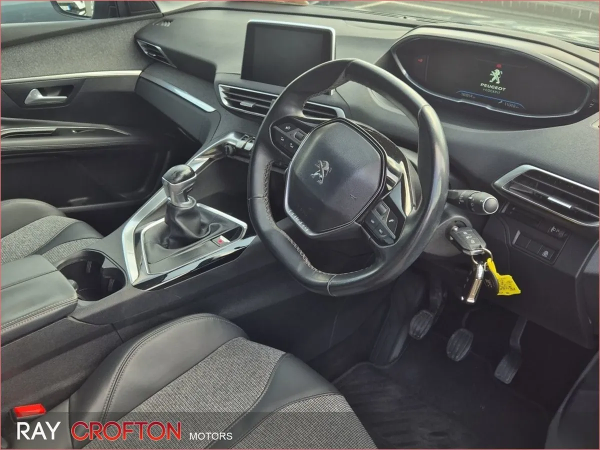 Peugeot 3008 1.6 Bluehdi 120bhp Allure - Image 2