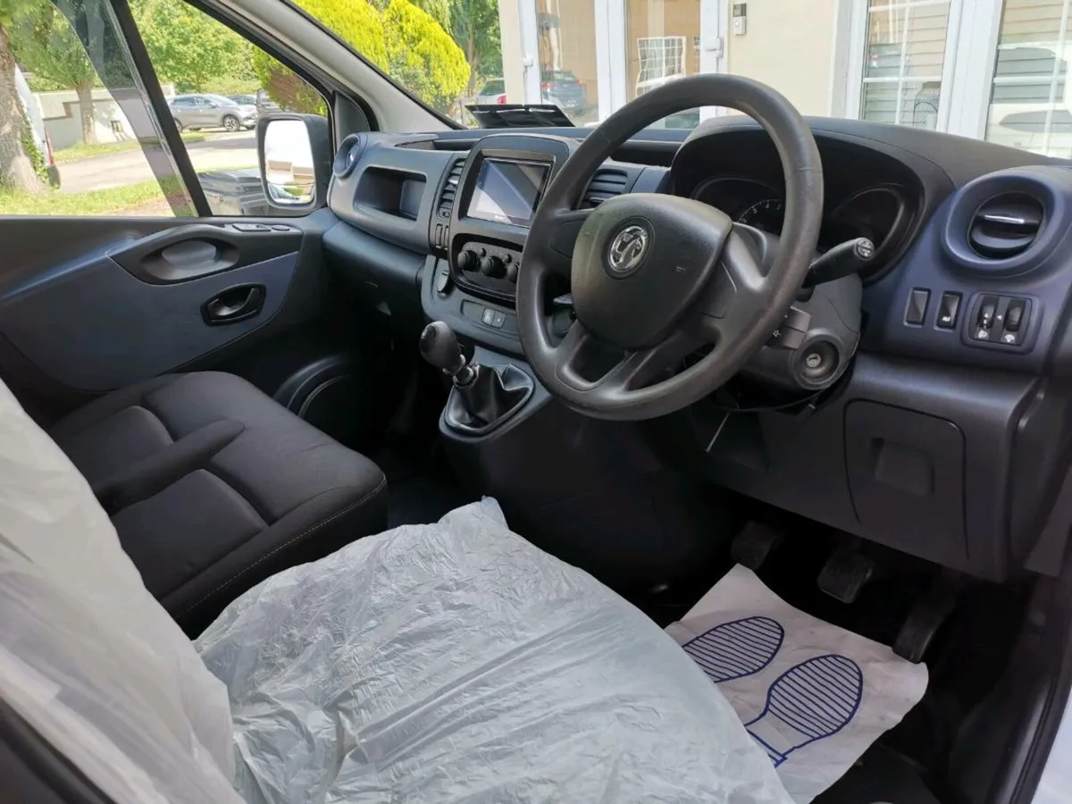 Opel vivaro - Image 2