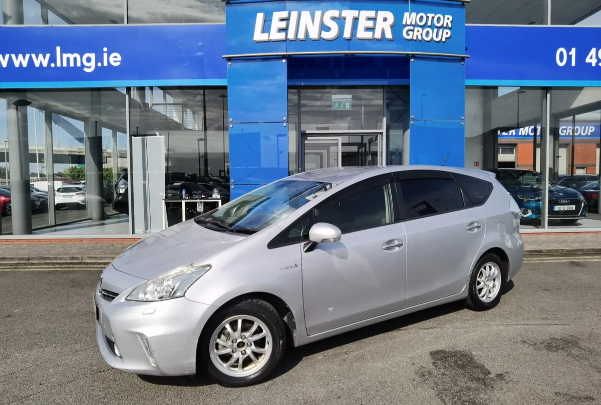 TOYOTA PRIUS ALPHA 1.8 **7 SEATER** PETROL HYBRID - Image 1