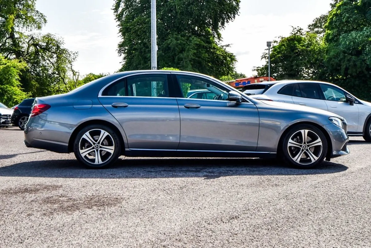 Mercedes-Benz E-Class E220d Avantgarde 194bhp Auto - Image 3