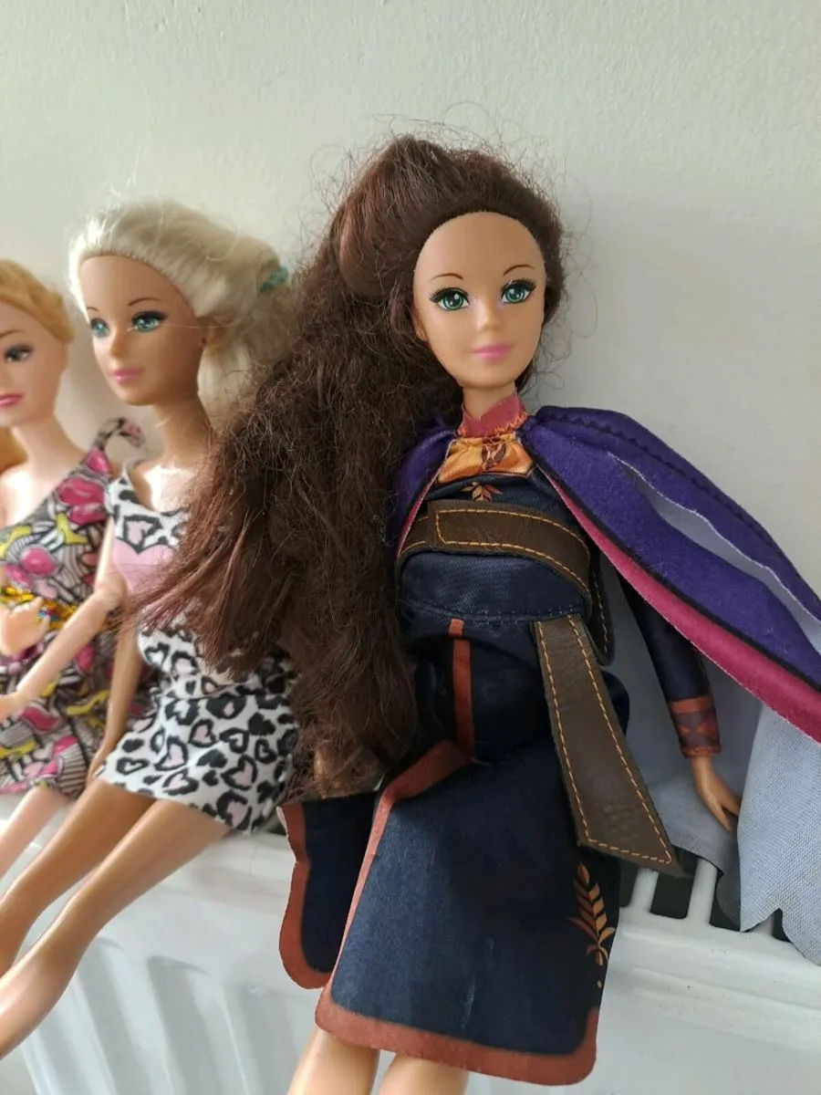 3 dolls free - Image 3