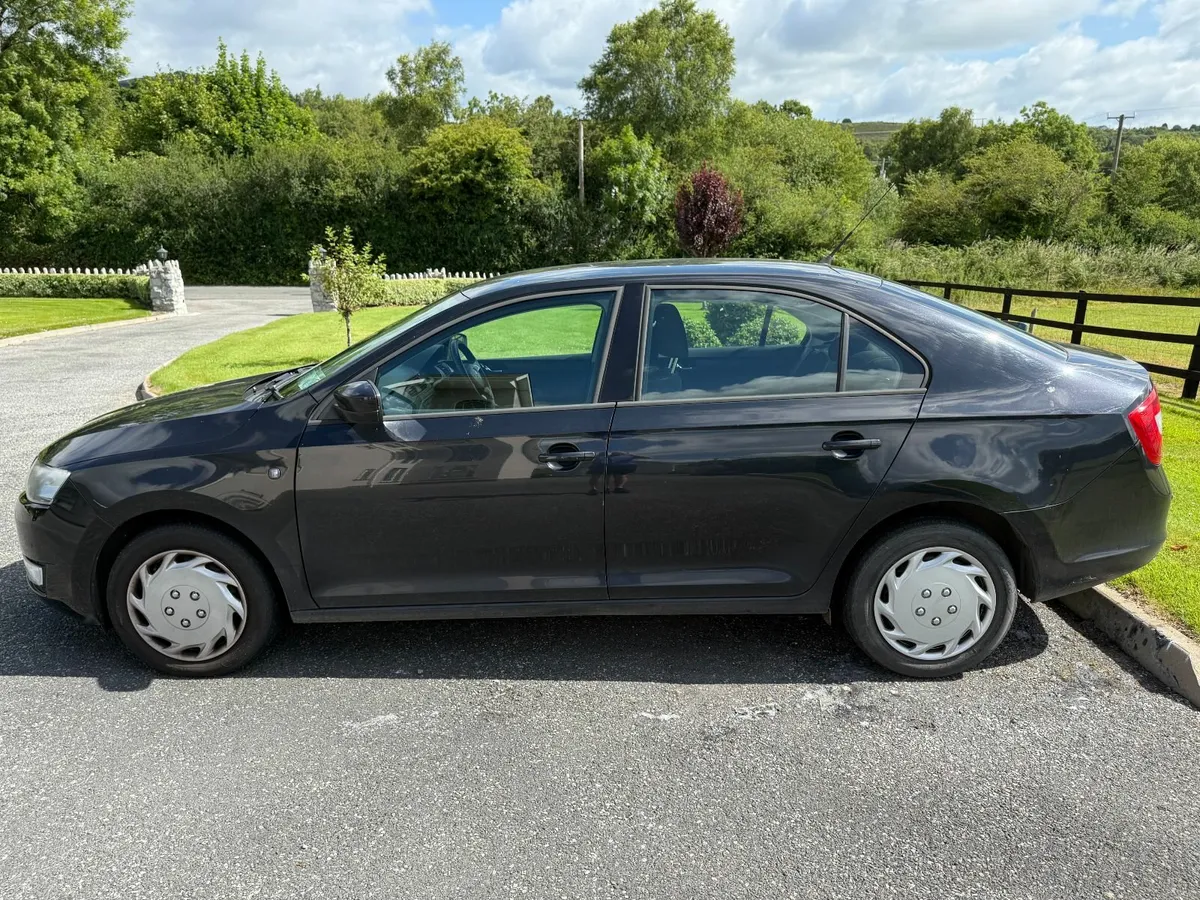 Skoda Rapid 2013 1.6TDI - Image 4