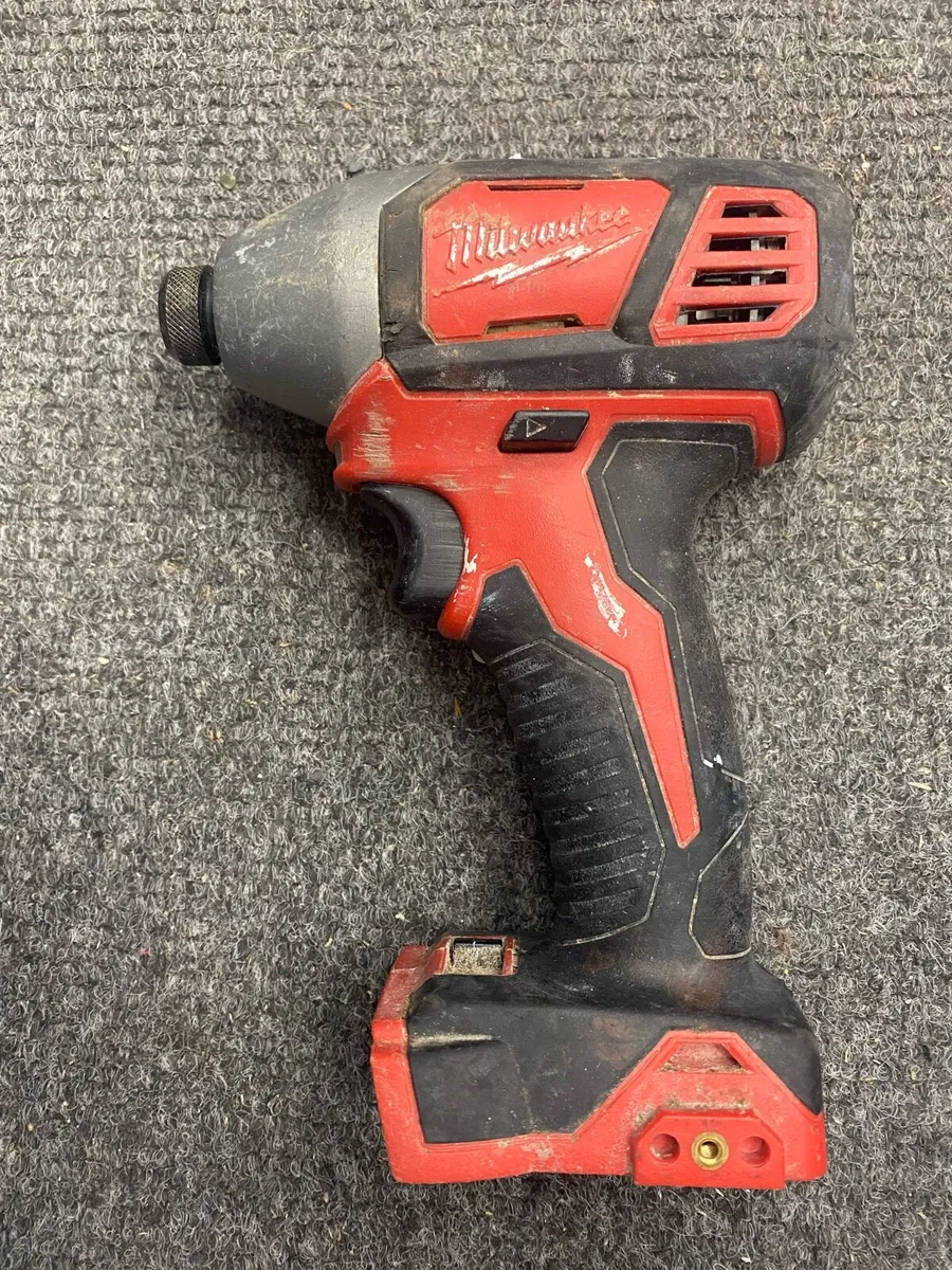 Milwaukee drill - Image 1