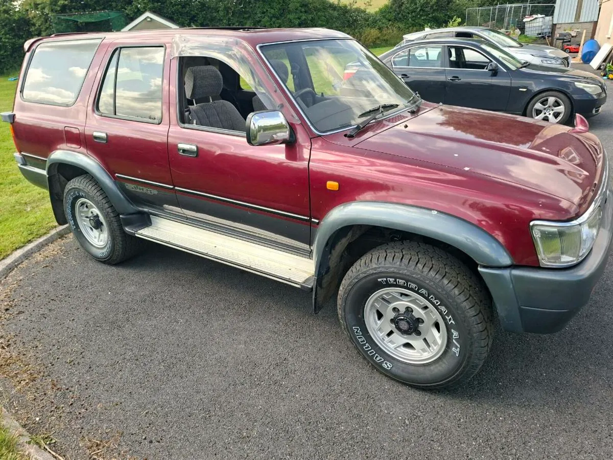 Toyota Hilux Surf - Image 3