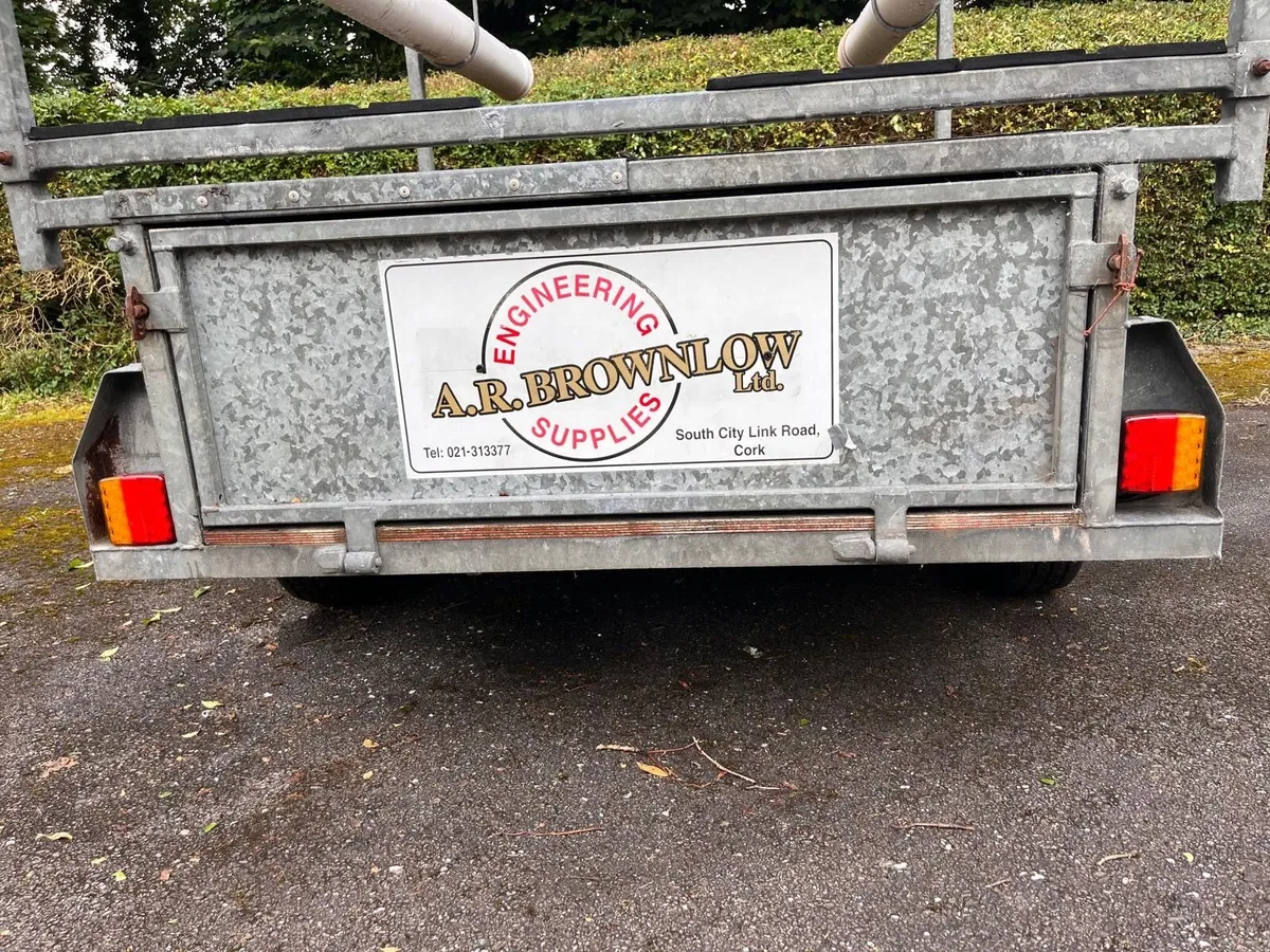 Double dinghy box trailer with spar tubes - Image 3