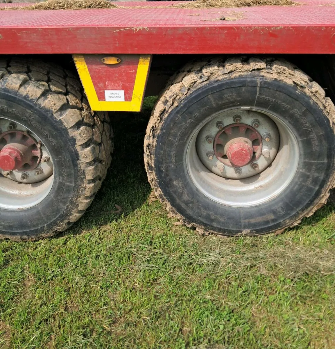 Trailer tyre - Image 1