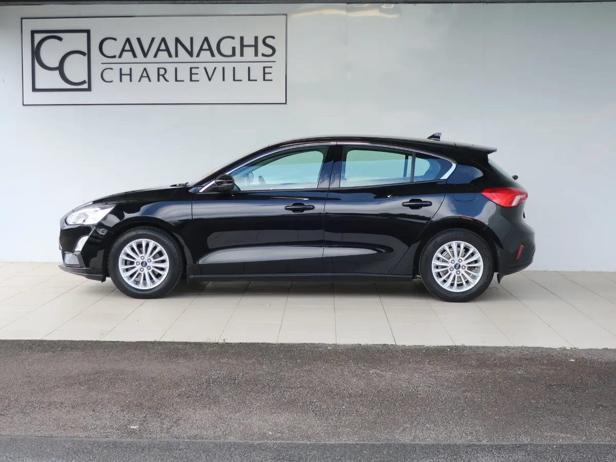 2019 FORD FOCUS 1.0 TITANIUM 125PS 5DR - Image 2