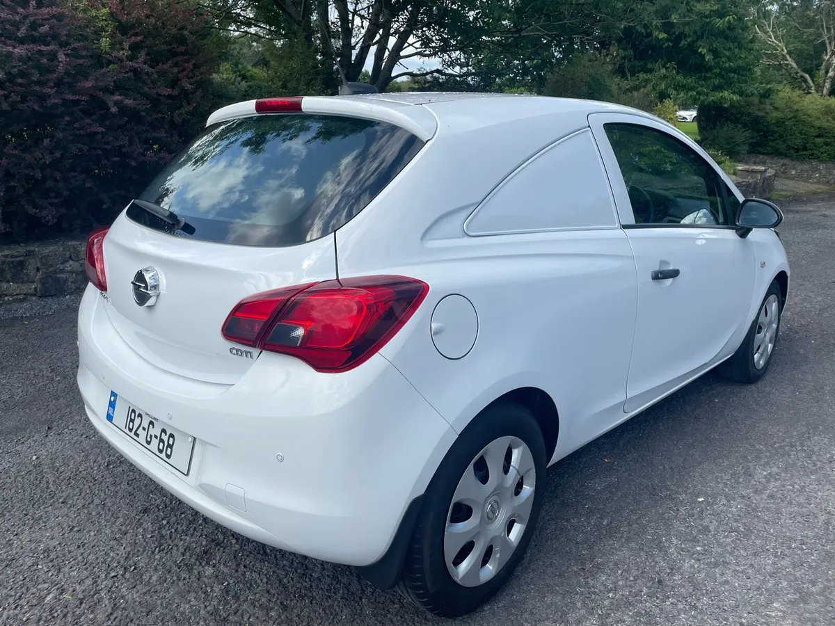 182 Opel corsa van only 70km .. mint - Image 4