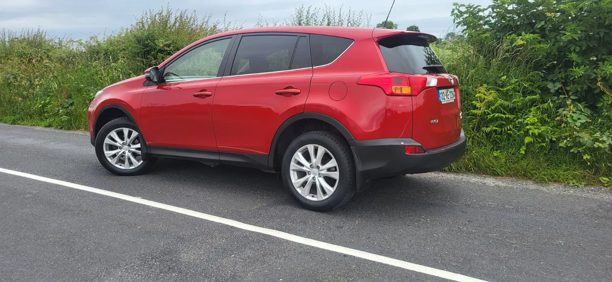 Toyota RAV4 2013  4X4 - Image 4