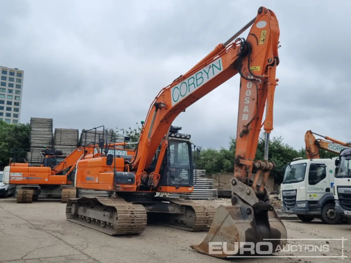 2016 Doosan DX225LC-3 - Image 4