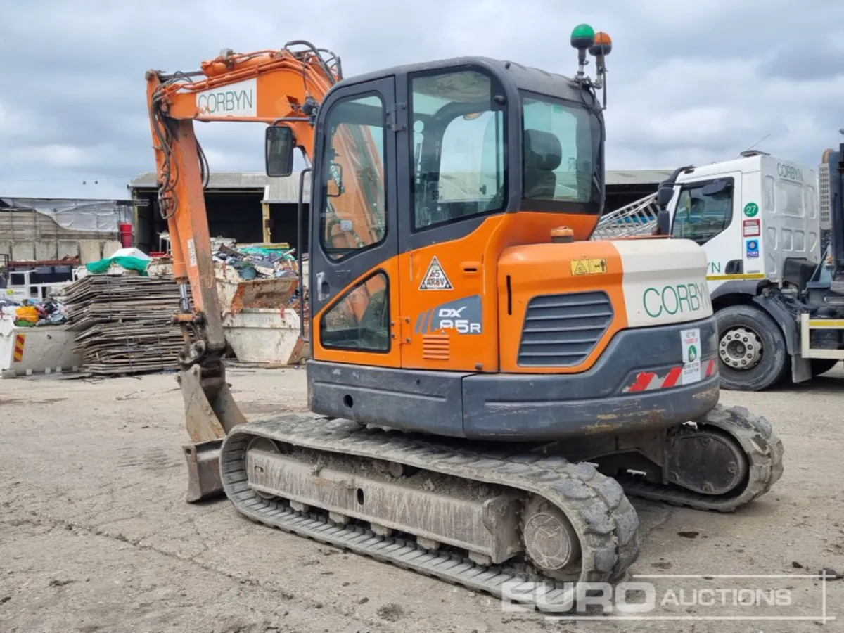 2017 Doosan DX85R-3 - Image 4