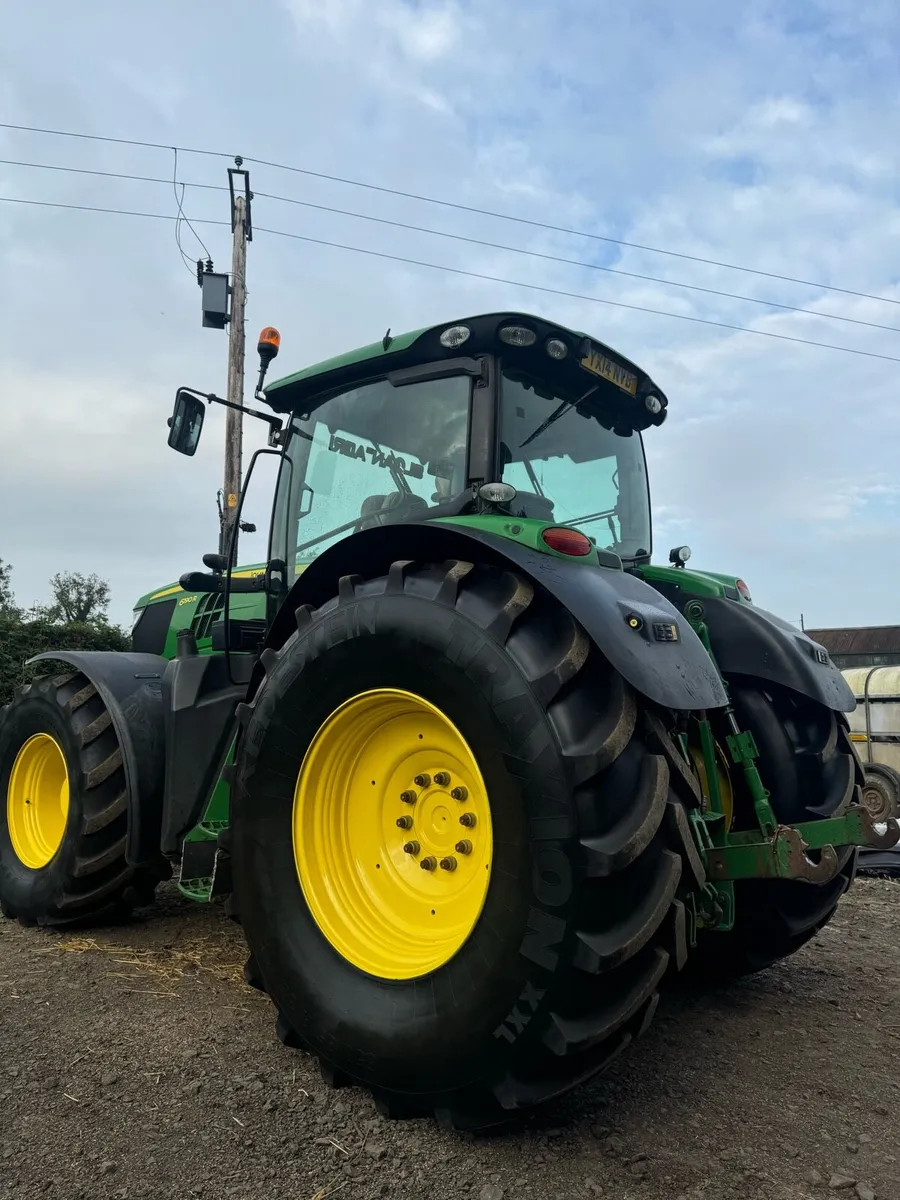 John Deere 6190R - Image 4