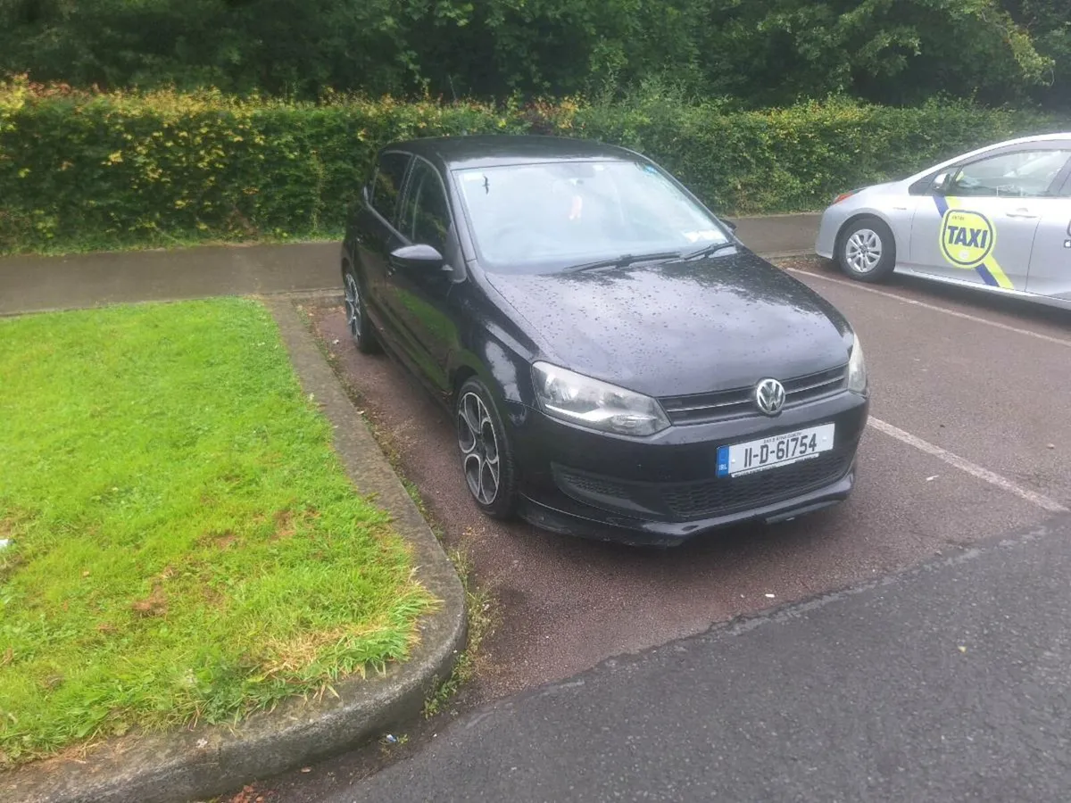 VW POLO AUTOMATIC €4300 - Image 2