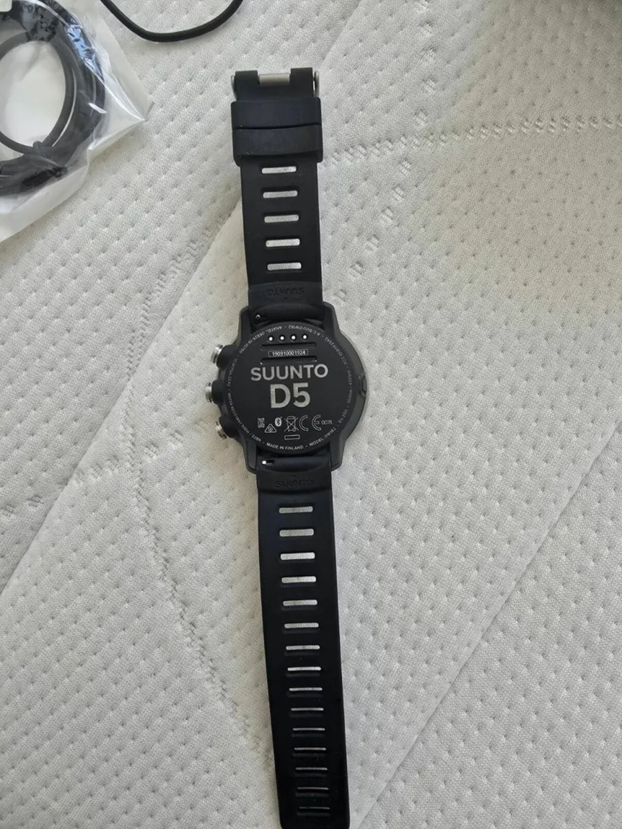 Suunto D5 Dive Computer - Image 2