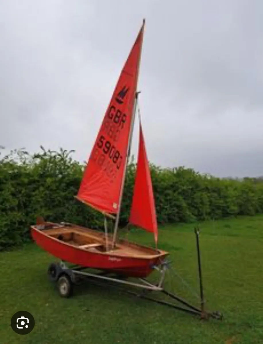 FREE. Mirror Dinghy - Image 1