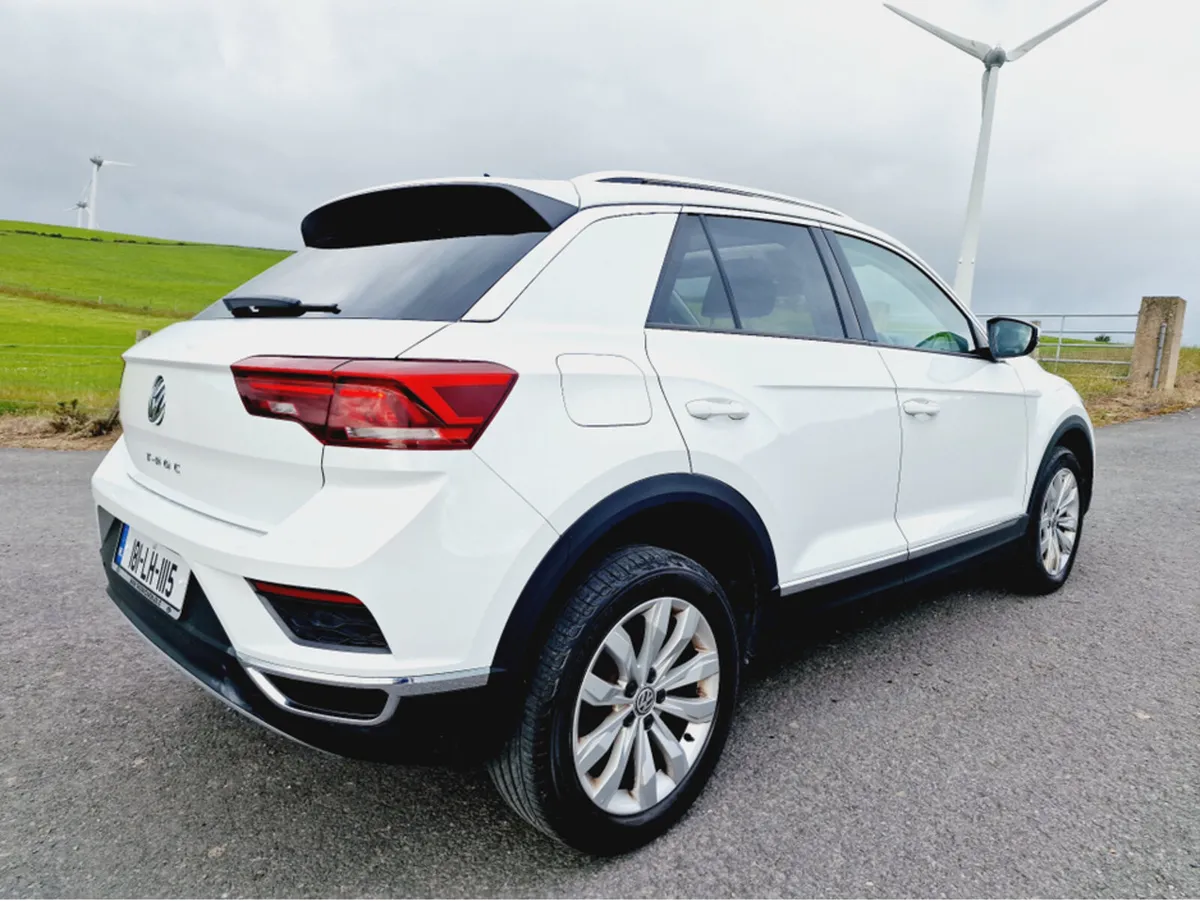 Volkswagen T-Roc SPORT 1.5 TSI MANUAL 6SPEED FWD 1 - Image 4