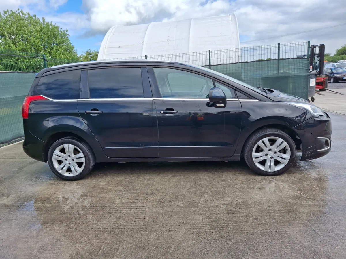 *2014 Peugeot 5008 1.6 Diesel - Image 4