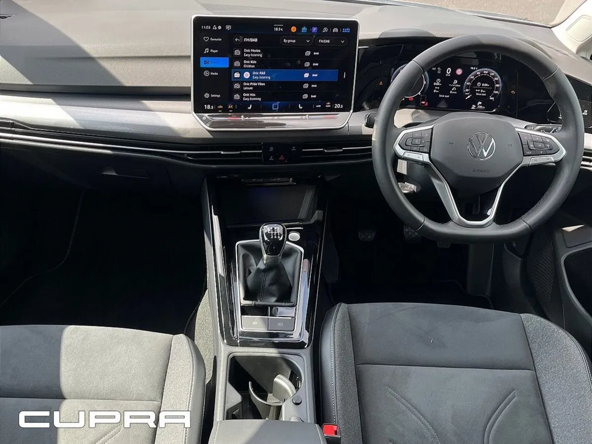 Volkswagen Golf Golf Style 2.0 TDI 115HP--Only 4 - Image 3