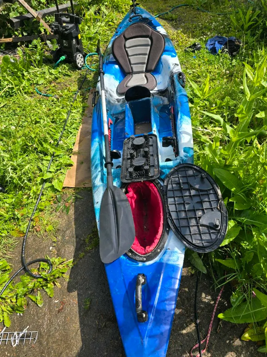 13 foot fishing kayak - Image 4