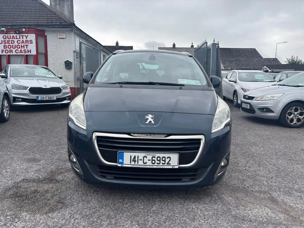 Peugeot 5008 2014  7  SEATER  DIESEL - Image 3