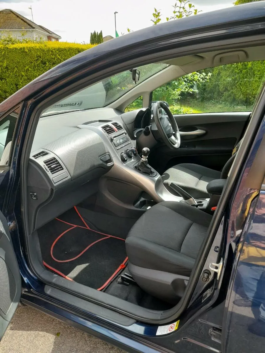Toyota auras 1.4 diesel - Image 1