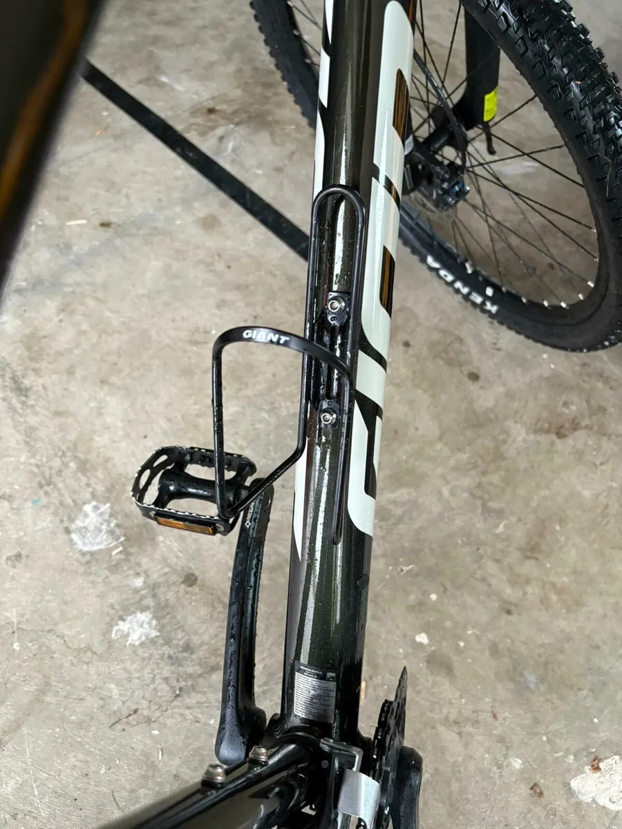 Giant talon 2 mountain bike 2022 - Image 4