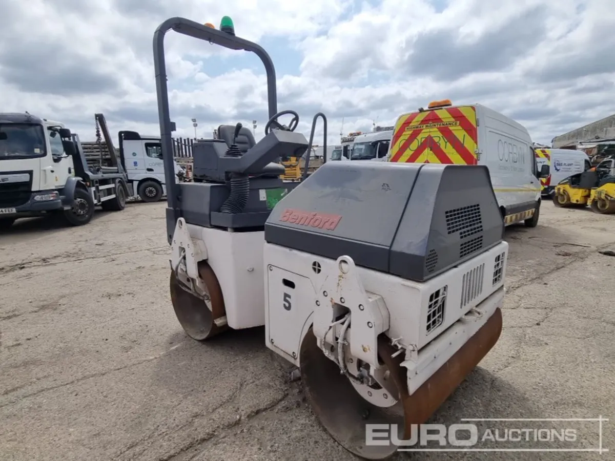 2002 Benford TV1300 - Image 3