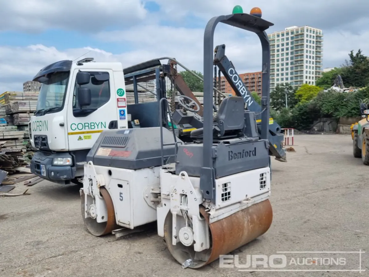 2002 Benford TV1300 - Image 4