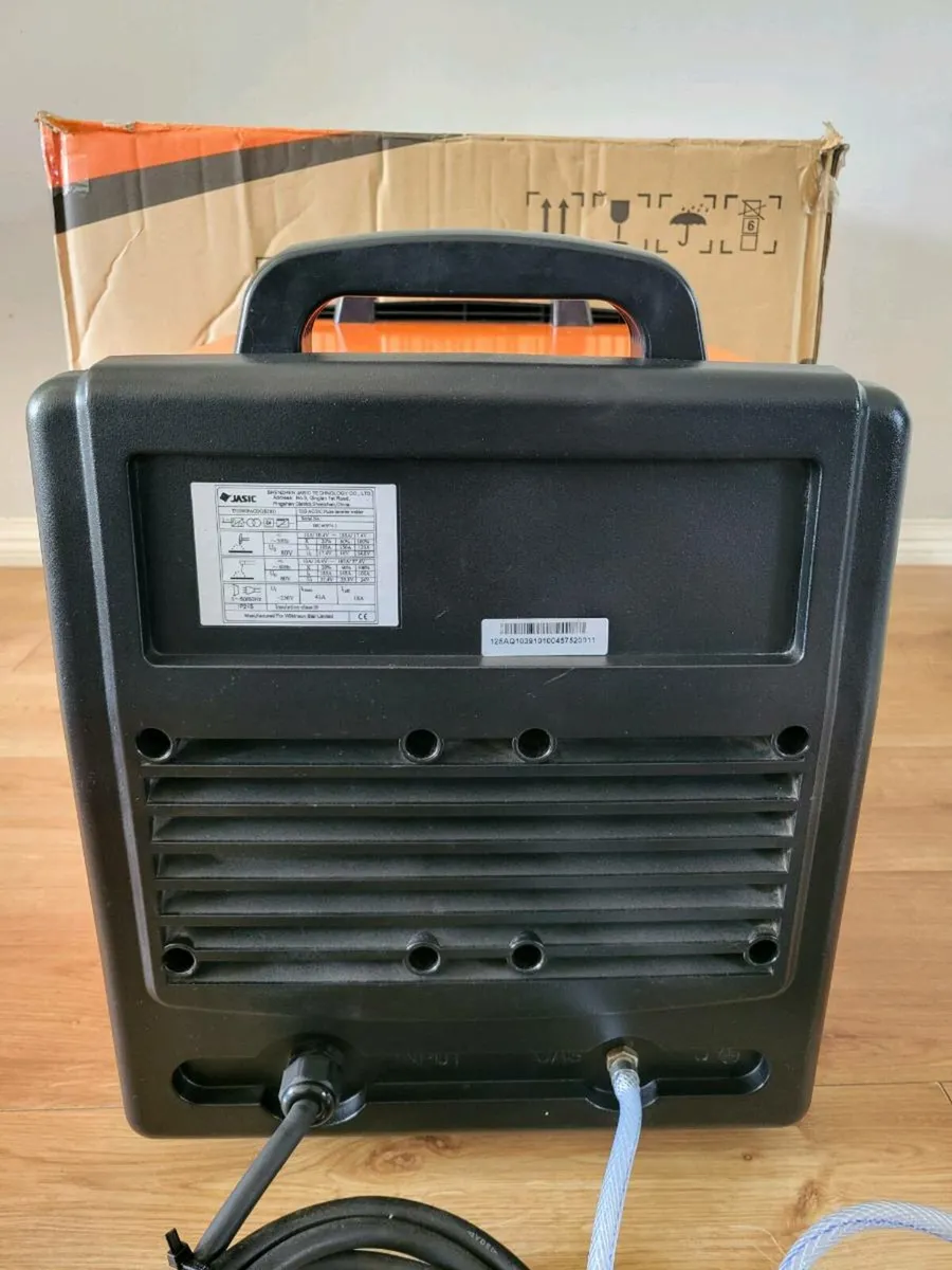 Jasic Tig 200 A AC/DC FOR ALUMINUM - Image 4