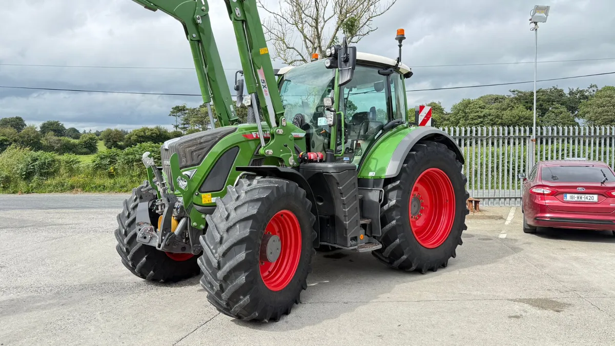 Fendt 718 Gen 6 Power+ - Image 1