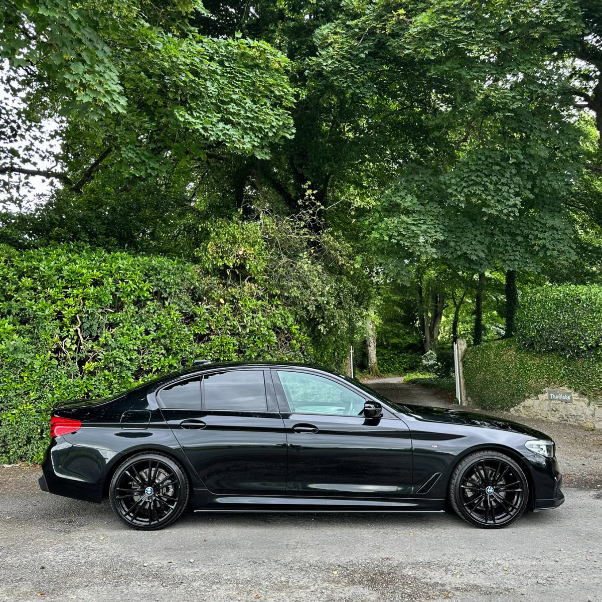 2018 (182) BMW 520D MSPORT 190BHP - Image 2