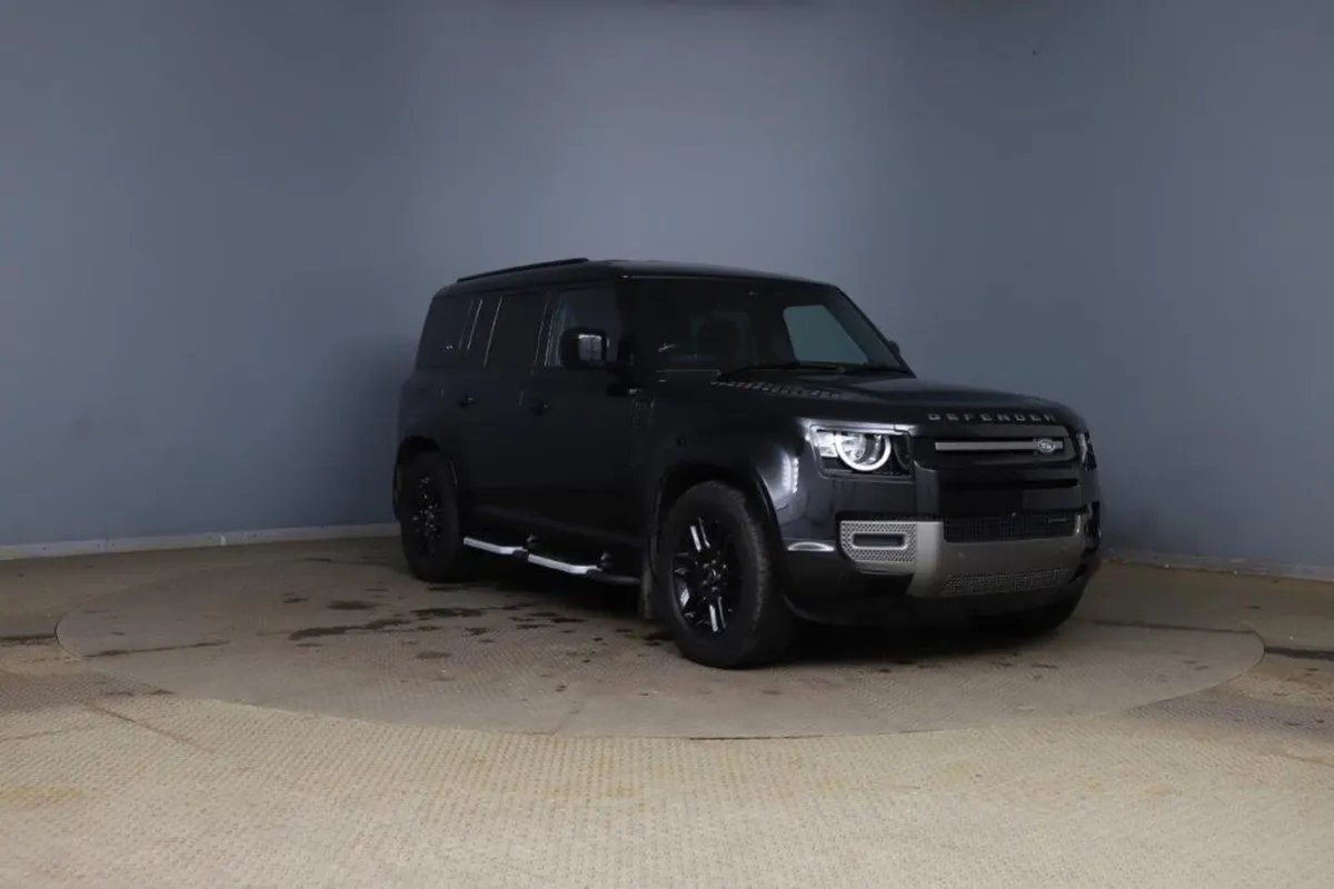 land rover defender - Image 1