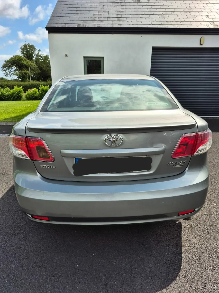 Toyota Avensis 2011 - Image 4