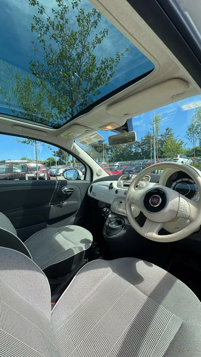 Fiat 500 Lounge 2015 - Top Spec, Low Mileage - Image 2