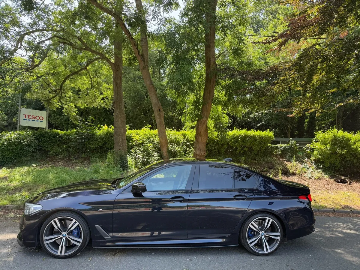 BMW 540i Xdrive - Image 3