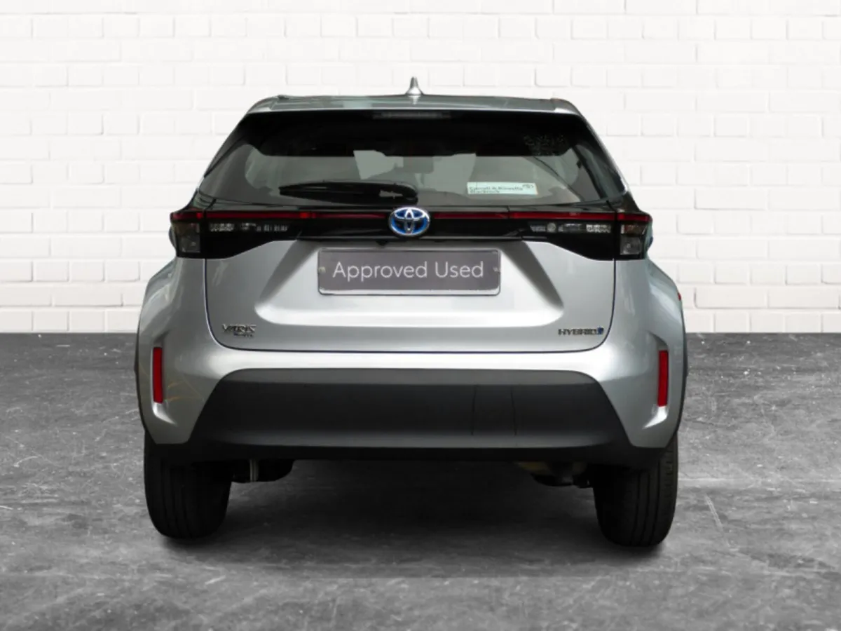 Toyota Yaris Cross Hybrid Luna - Image 4