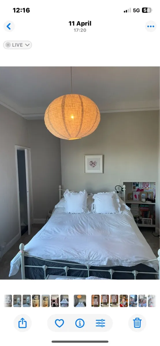 Metal bed frame - Image 1