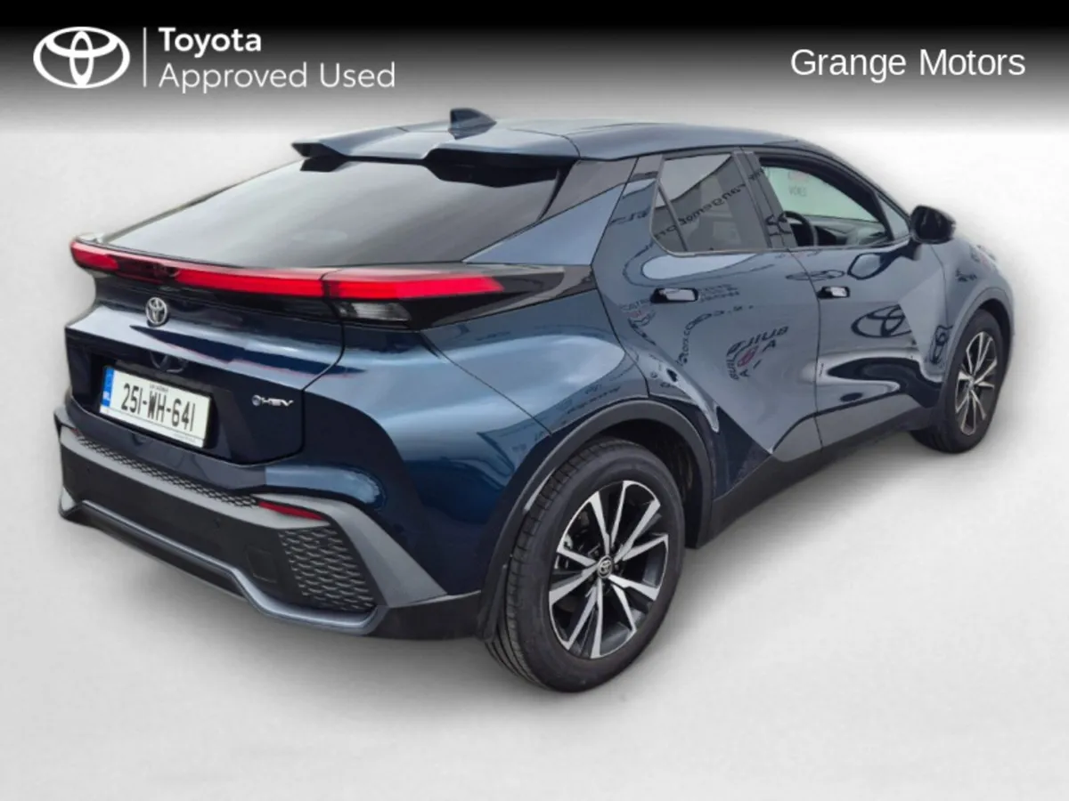Toyota C-HR 1.8 HYBRID SPORT 5DR**DEMO MODEL** - Image 3