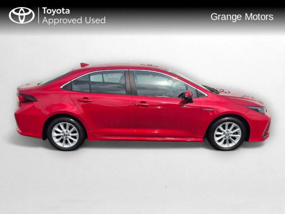 Toyota Corolla 1.8 HYBRID LUNA SALOON - Image 4