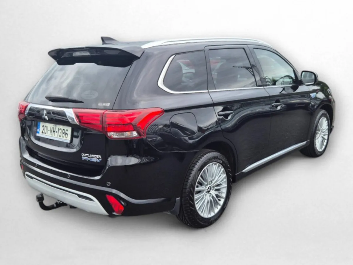 Mitsubishi Outlander PHEV INSTYLE 4DR AUTO**4 WHEE - Image 3