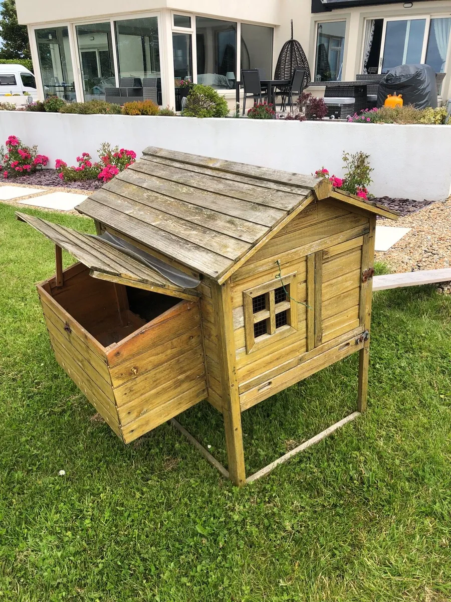Chicken coop - Image 1