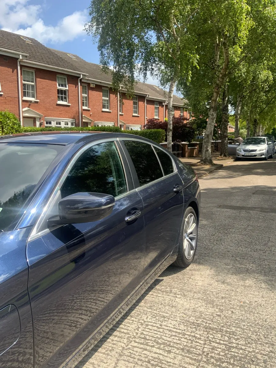 BMW 530e - Image 3