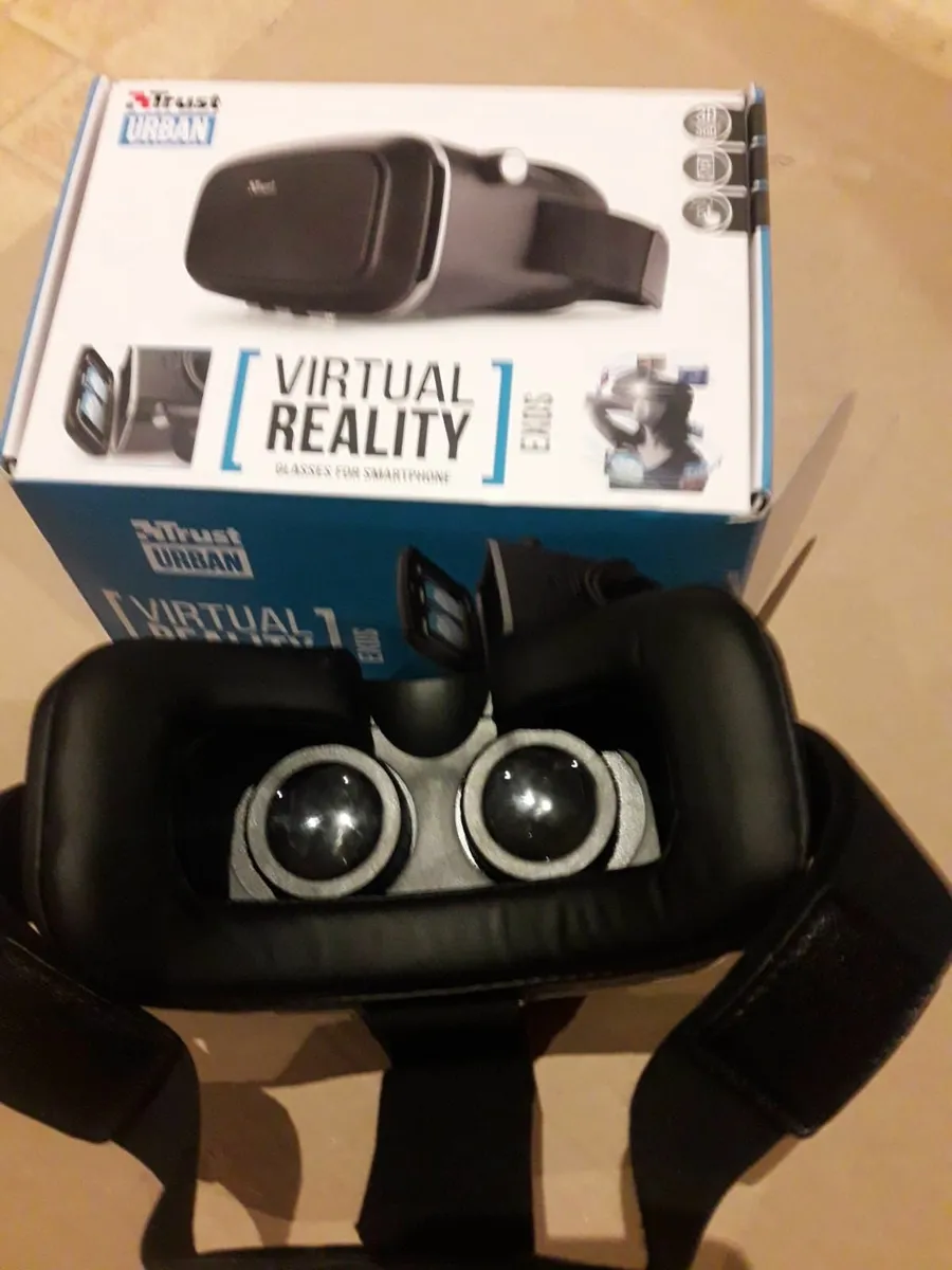 virtual Reality headset - Image 2