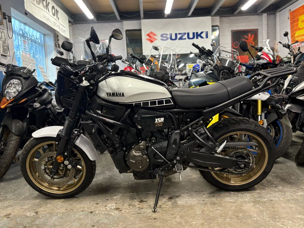 2023 Yamaha XSR700 - Image 4