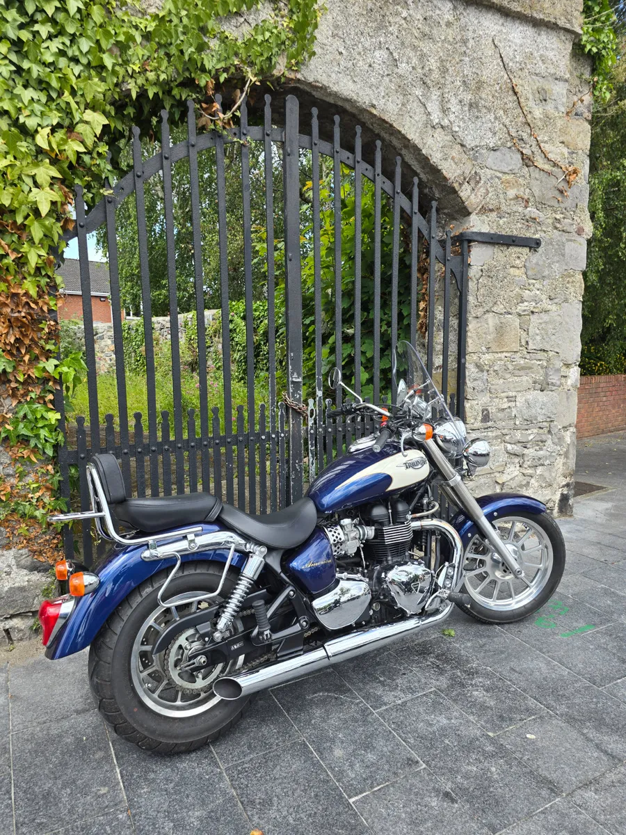2011 TRIUMPH BONNEVILLE AMERICA MOTO4U - Image 2