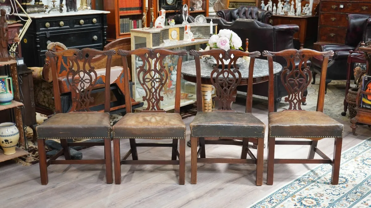 🪑 Set of 4 Original Irish Chippendale Dining Chai - Image 1